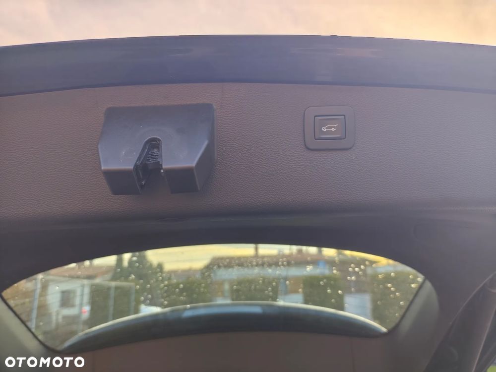 Opel Astra 1.6 T GPF Elite S&S - 13