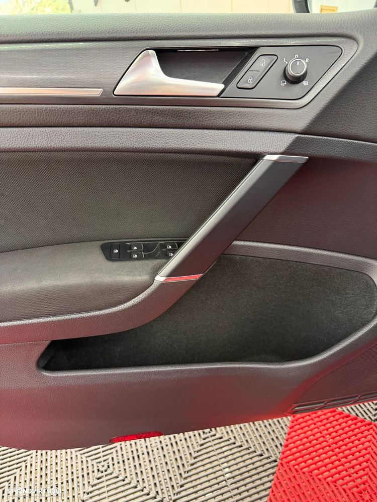 VW Golf 2.0 TDI GTD DSG - 6