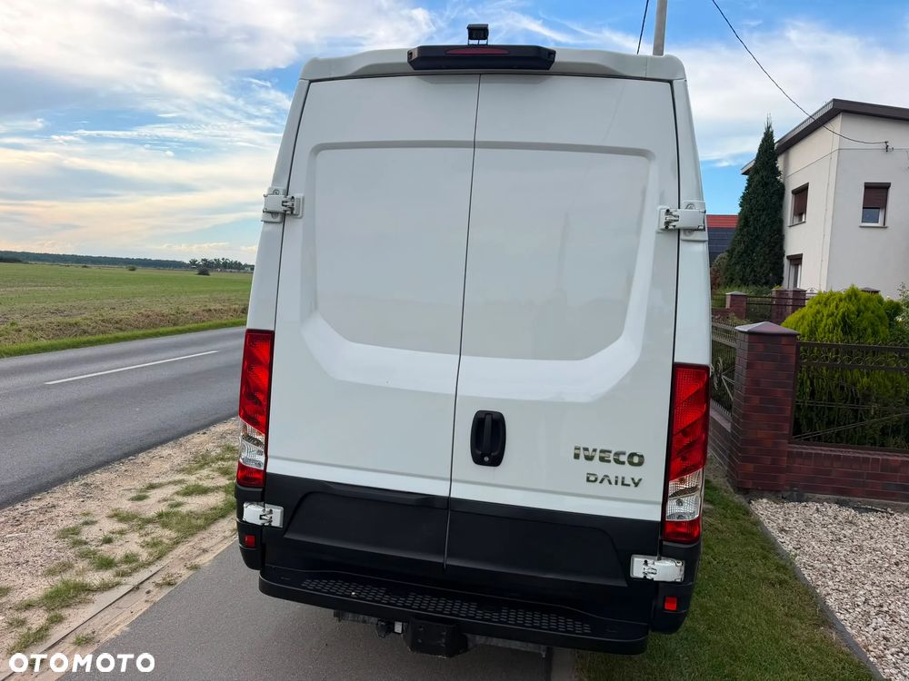 Iveco DAILY _ Tylko 116.000km ! _ 2018 Rok _ L3H2 _ 7 Osobowy - 18