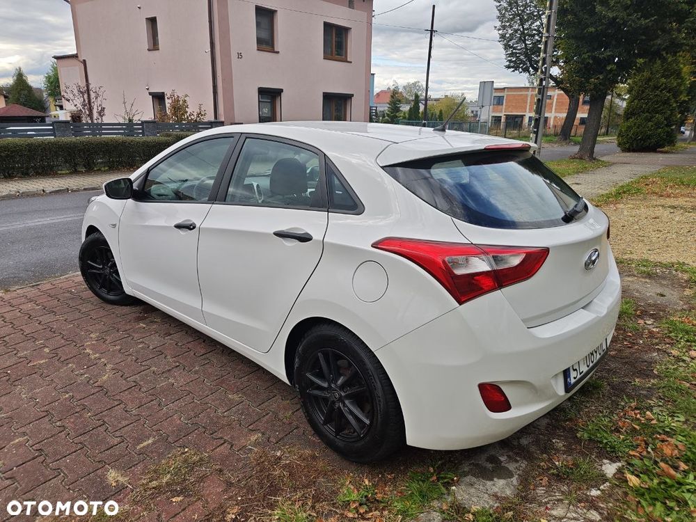 Hyundai i30 1.4 Comfort - 4