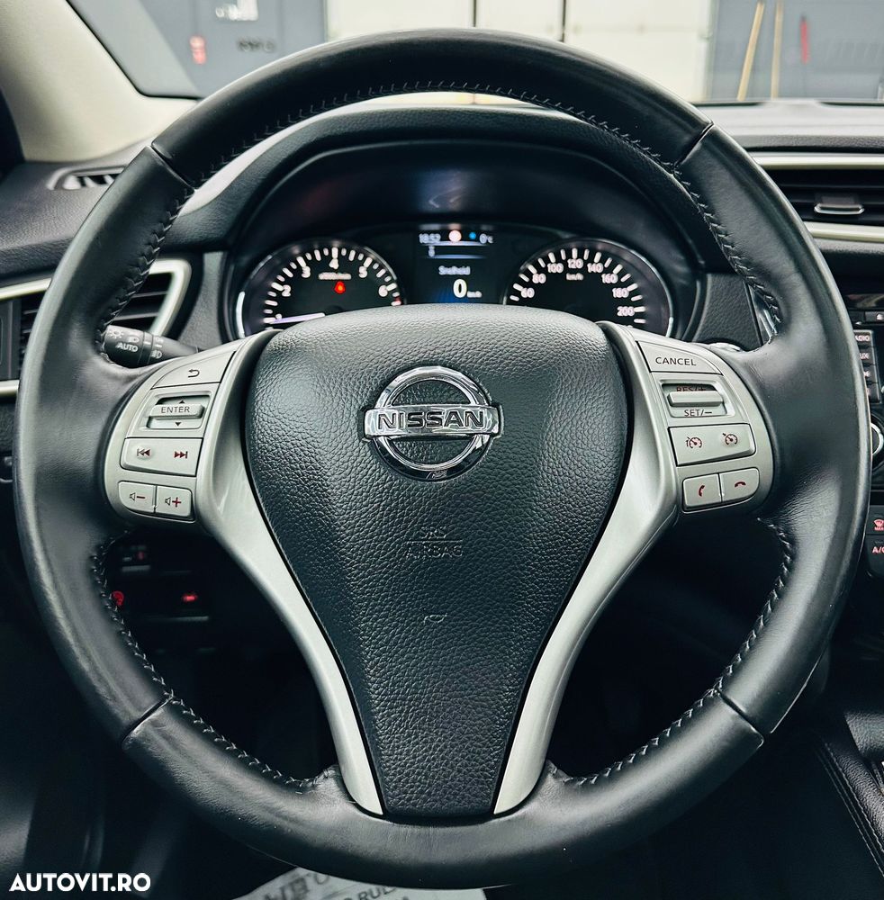 Nissan Qashqai 1.2 DIG-T N-Vision - 30