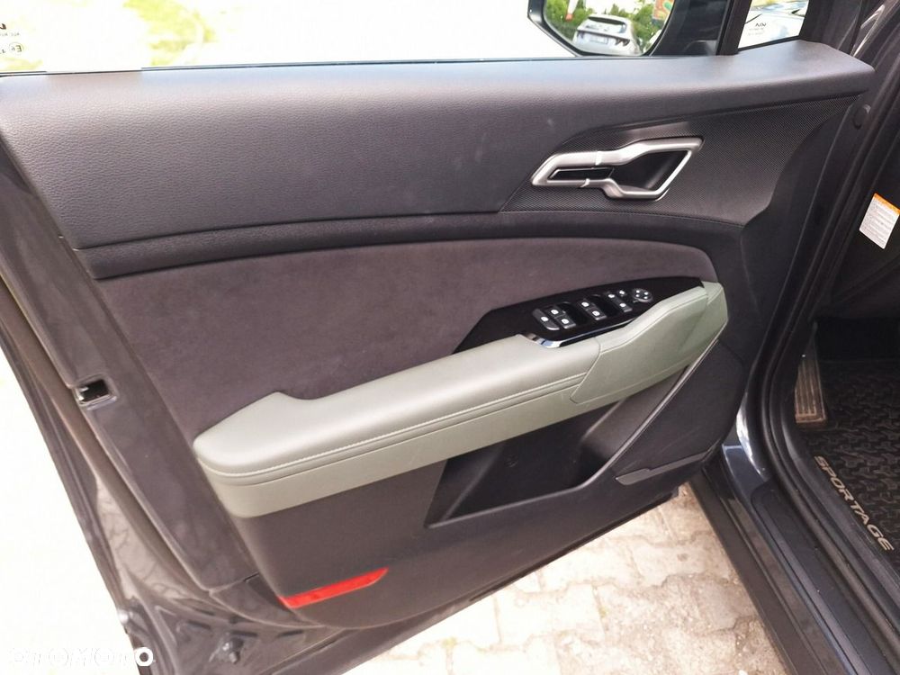 Kia Sportage 1.6 T-GDI HEV Anniversary 2WD - 14