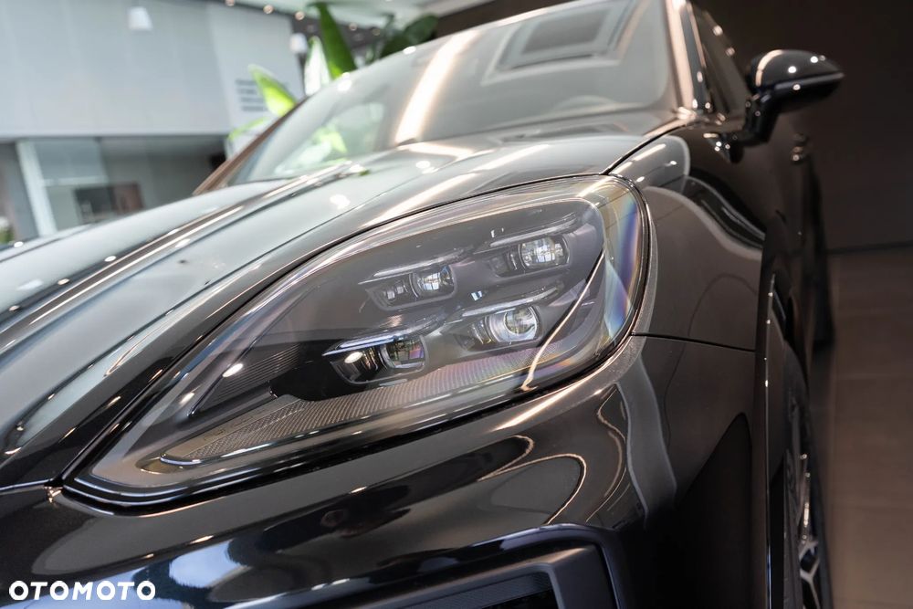 Porsche Cayenne Black Edition - 38