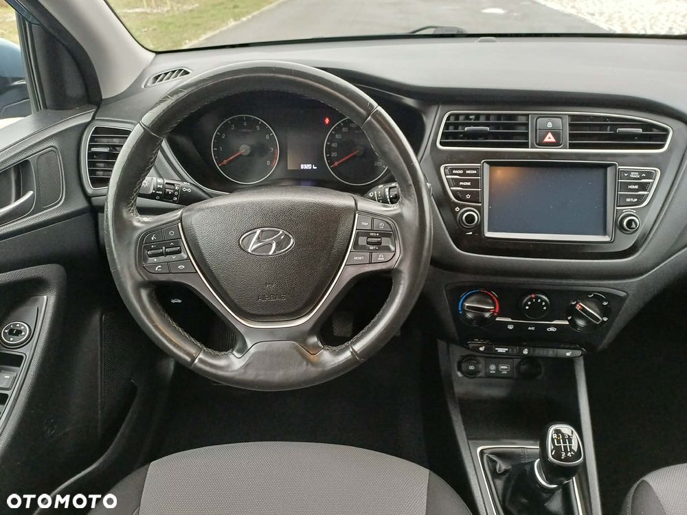Hyundai i20 1.0 T-GDi Classic Plus - 17