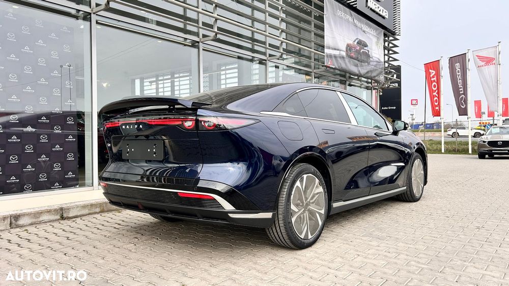 MAZDA 6e 2026 — imagine 15