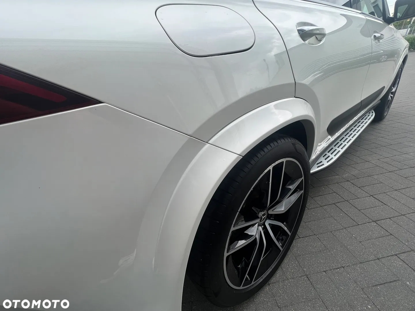 Mercedes-Benz GLE 300 d 4-Matic - 5