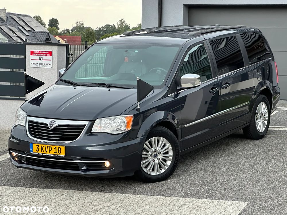 Lancia Voyager 2.8 Multijet 16v S - 11