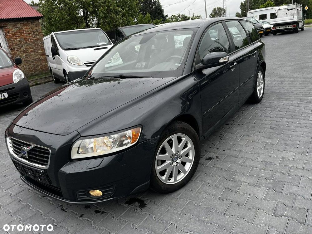 Volvo V50