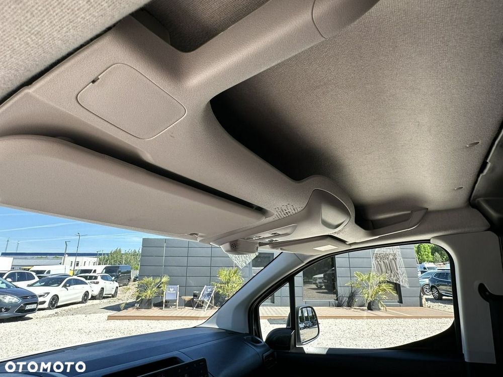 Toyota Proace City - 27