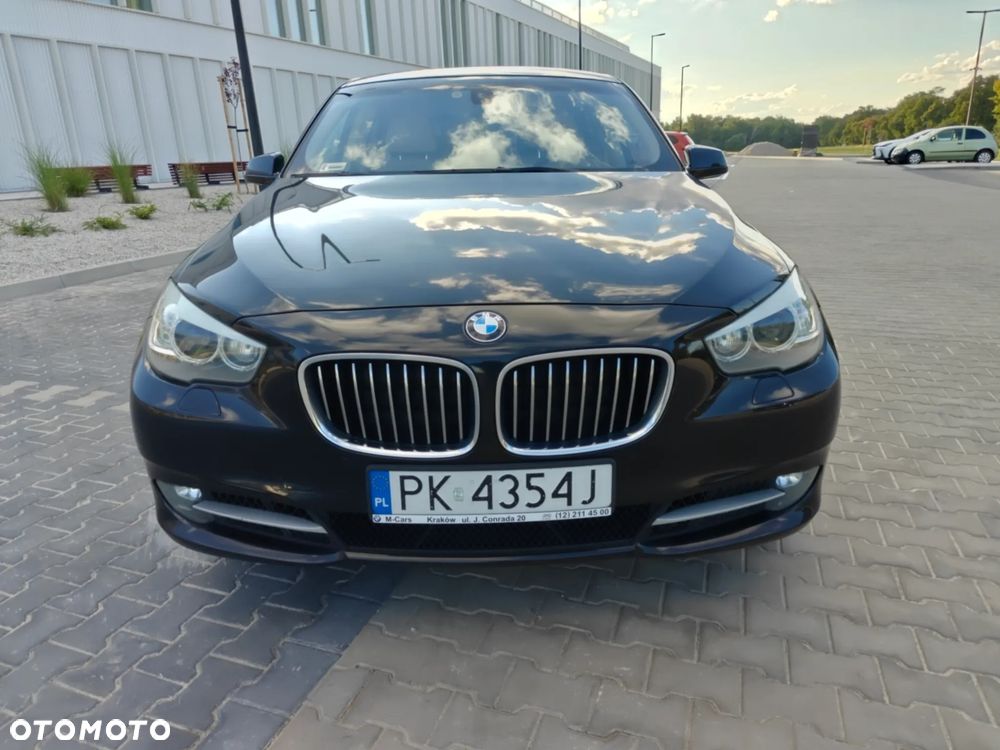 BMW 5GT - 6
