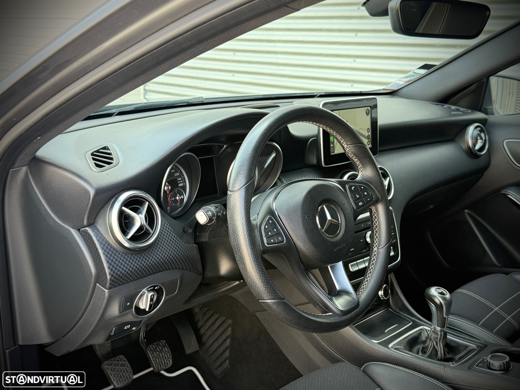 Mercedes-Benz A 180 Dynamic Edition - 12