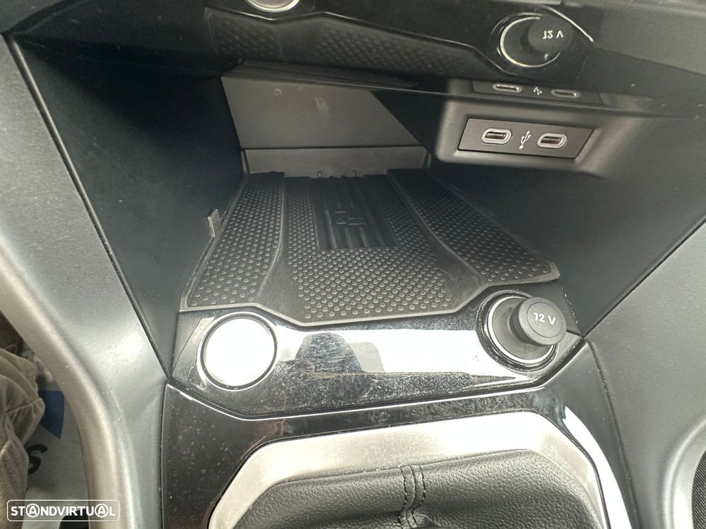 VW T-Roc 1.0 TSI Urban - 25