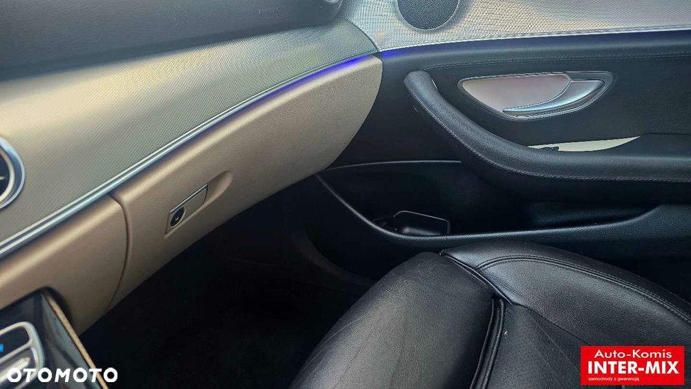 Mercedes-Benz Klasa E 200 d 9G-TRONIC - 30