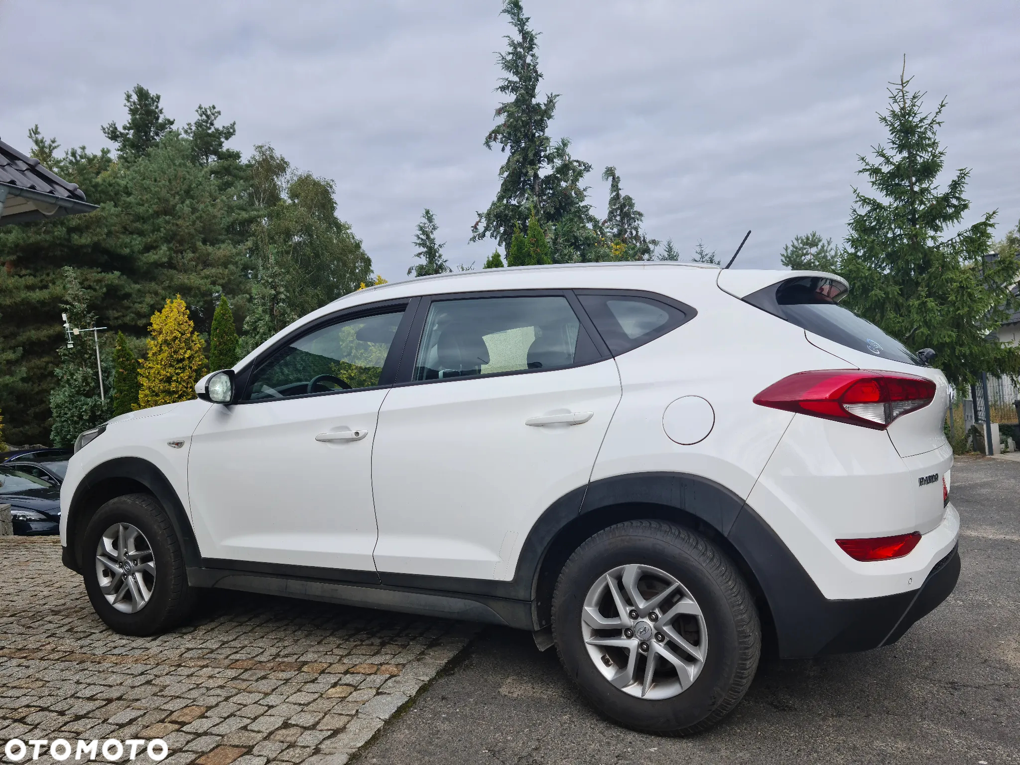 Hyundai Tucson blue 1.7 CRDi 2WD Style - 18