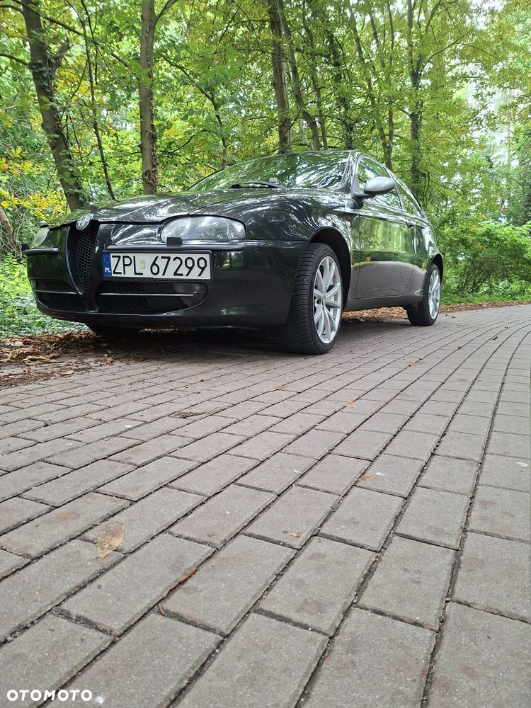Alfa Romeo 147 1.6 Twin Spark Progression - 1