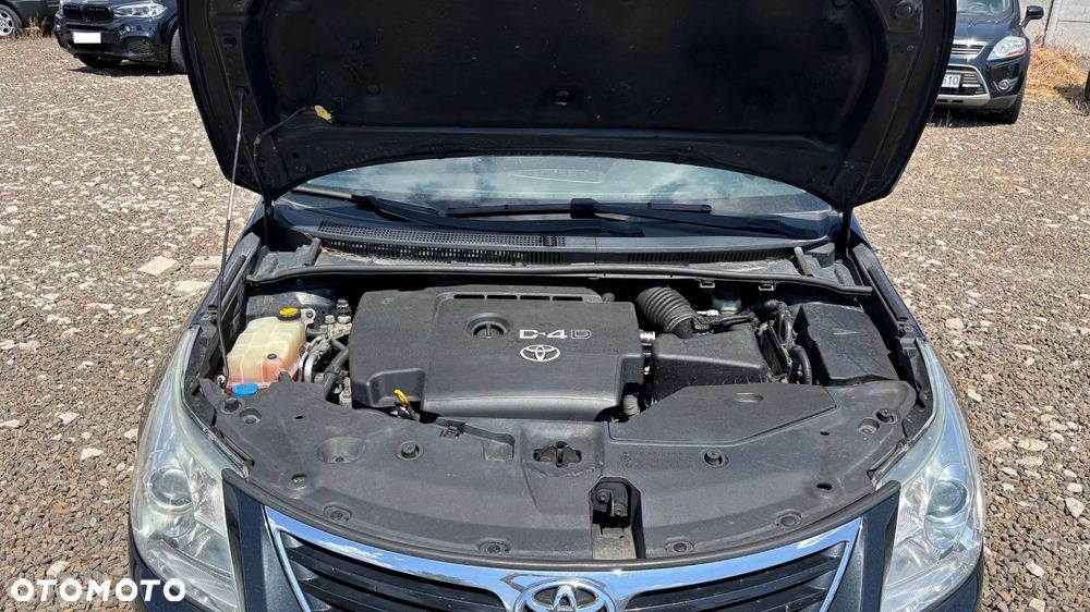 Toyota Avensis 2.0 D-4D - 20