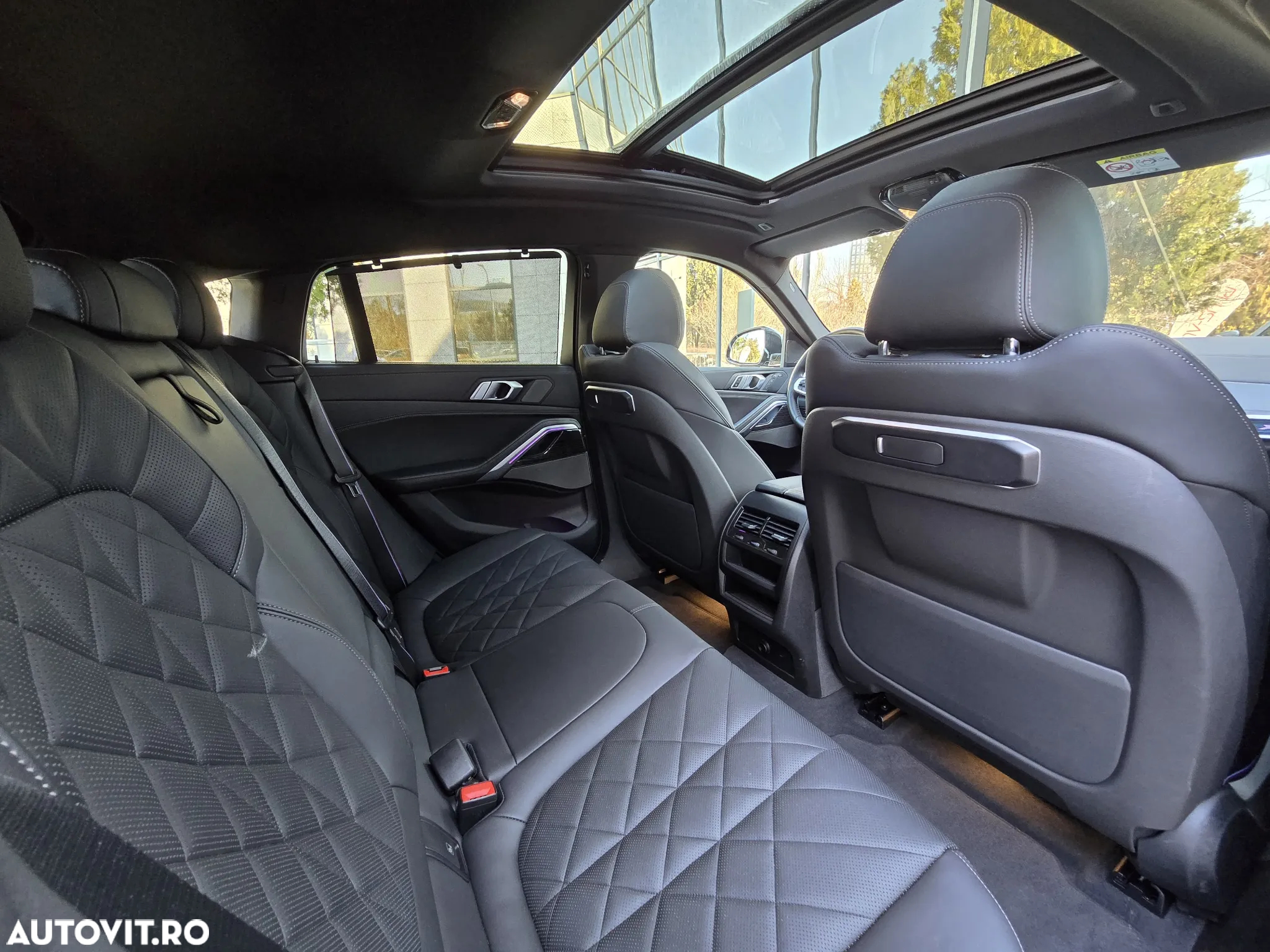 BMW X6 M M60i xDrive AT MHEV - 12