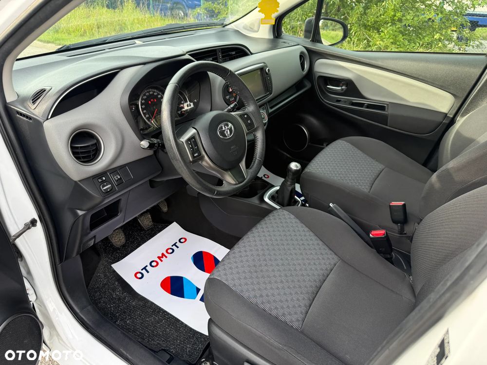 Toyota Yaris - 15
