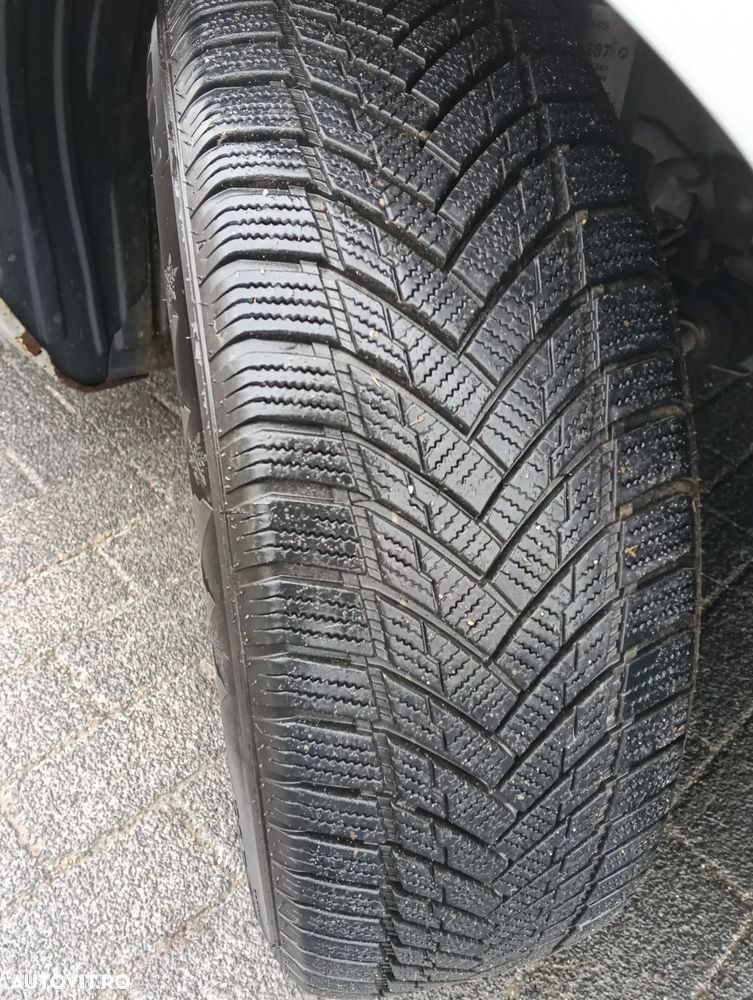 Ford Focus Wagon 1.6i Comfort - 11