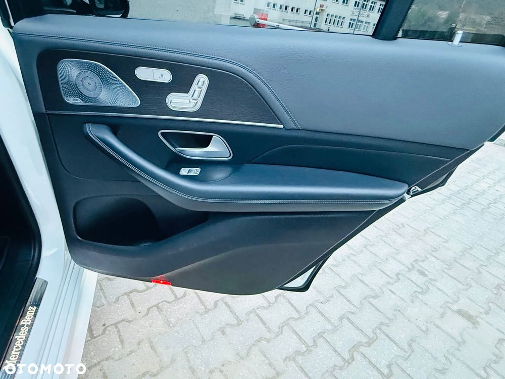 Mercedes-Benz GLS - 16