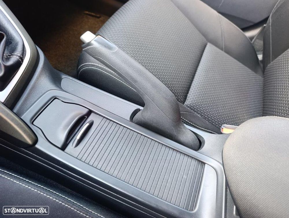 Honda Civic 1.4 i-VTEC Sport Black Edition - 31