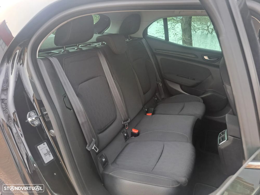 Renault Mégane 1.3 TCe Limited - 27