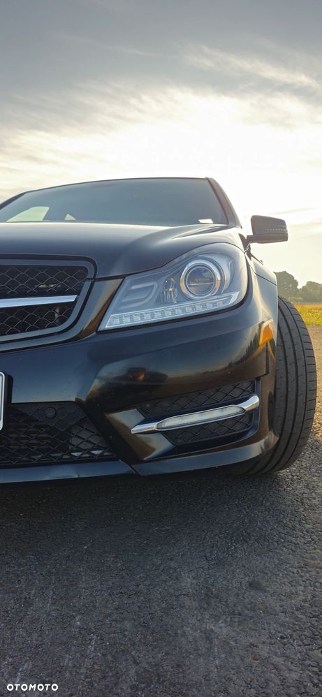Mercedes-Benz Klasa C 250 CGI Automatik BlueEFFICIENCY SPORT EDITION - 18