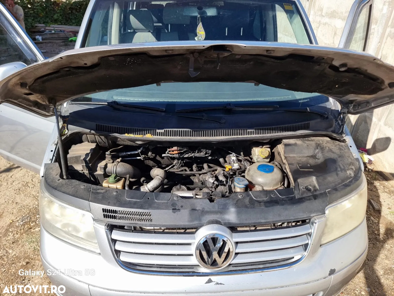 Volkswagen Caravelle - 15