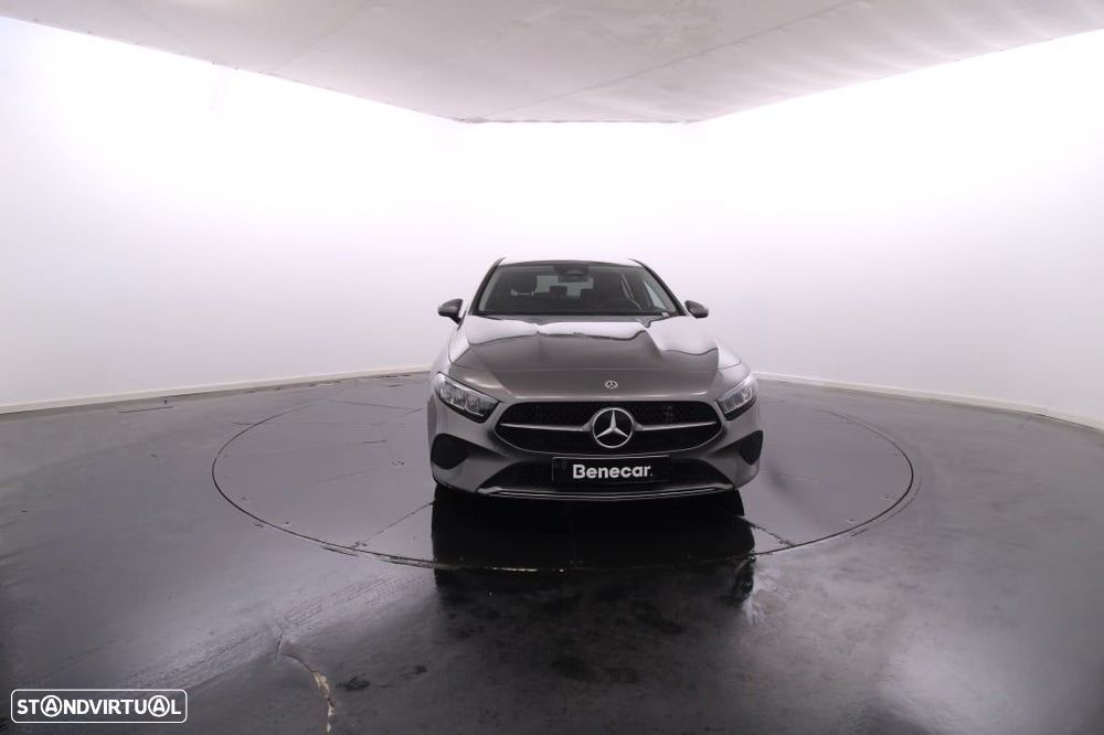 Mercedes-Benz A 200 d - 13