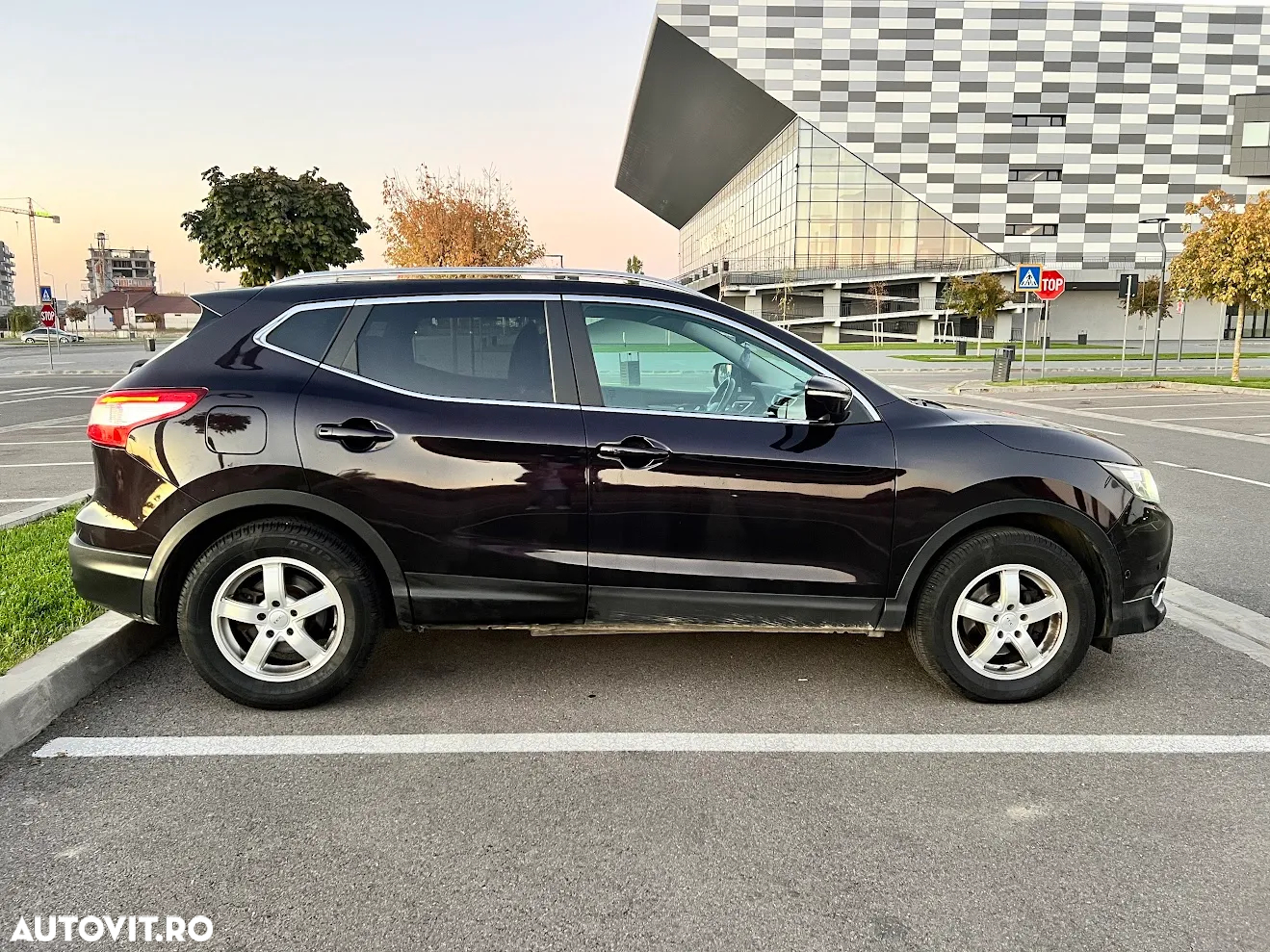 Nissan Qashqai 1.6 DCI Start/Stop X-TRONIC Tekna - 3