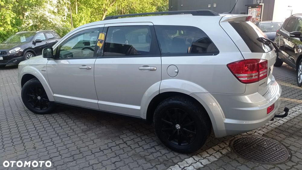Dodge Journey 2.4 SXT - 10