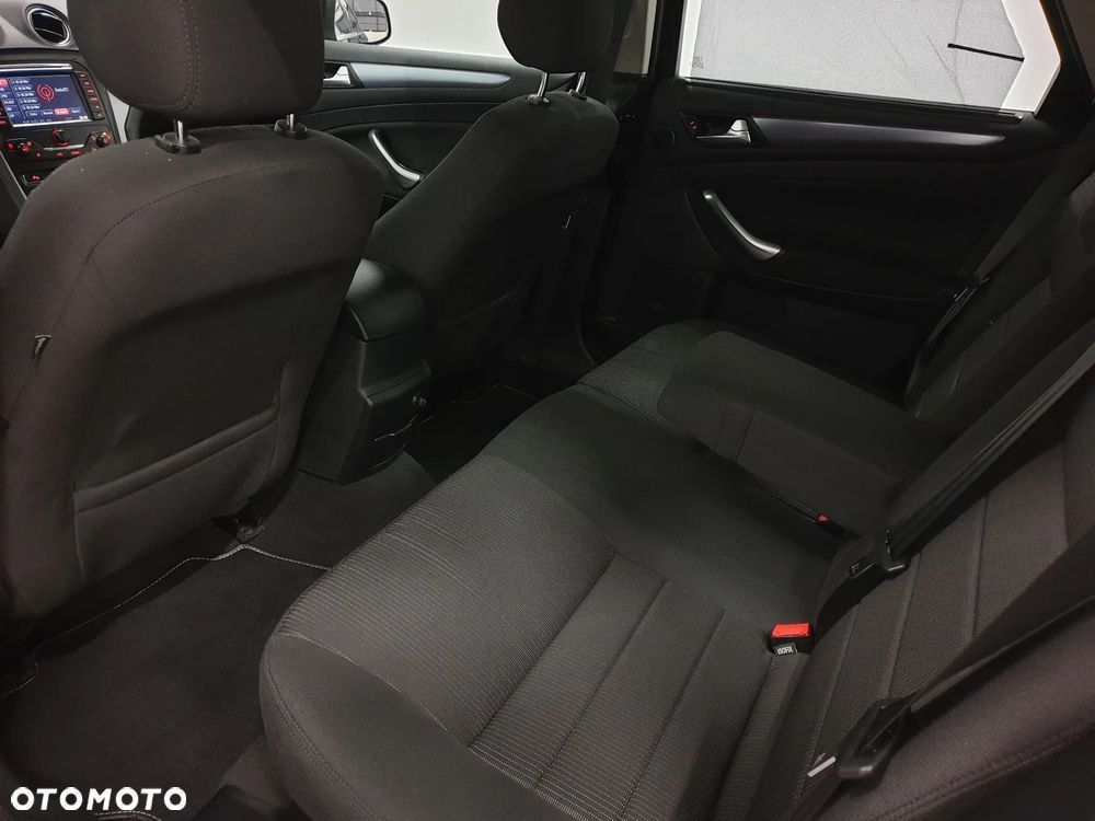 Ford Mondeo SW 2.0 TDCi Titanium - 39
