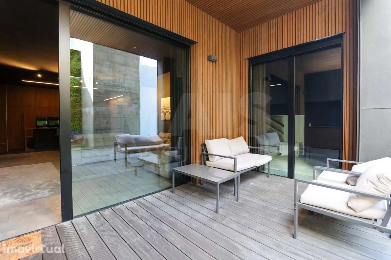 Exclusivo Apartamento T2 com Piscina Privada no coração da Lourinhã - Grande imagem: 3/30