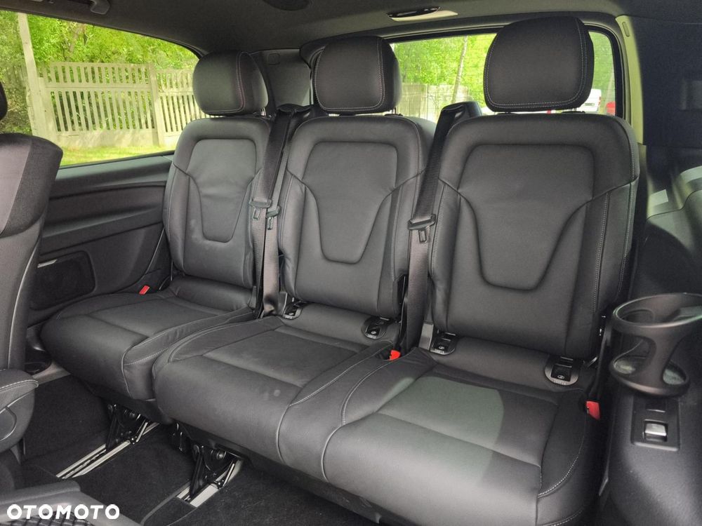 Mercedes-Benz Klasa V - 22