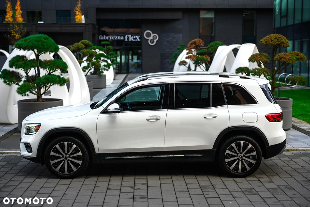 Mercedes-Benz GLB 250 Progressive 8G-DCT - 4