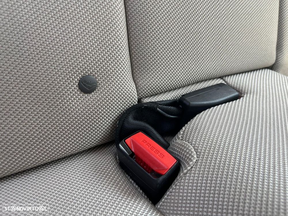 BMW 320 d EfficientDynamics Line Modern - 21