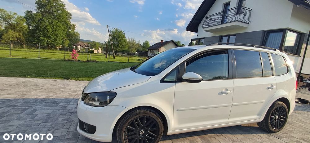 Volkswagen Touran 1.6 TDI DPF Comfortline - 4