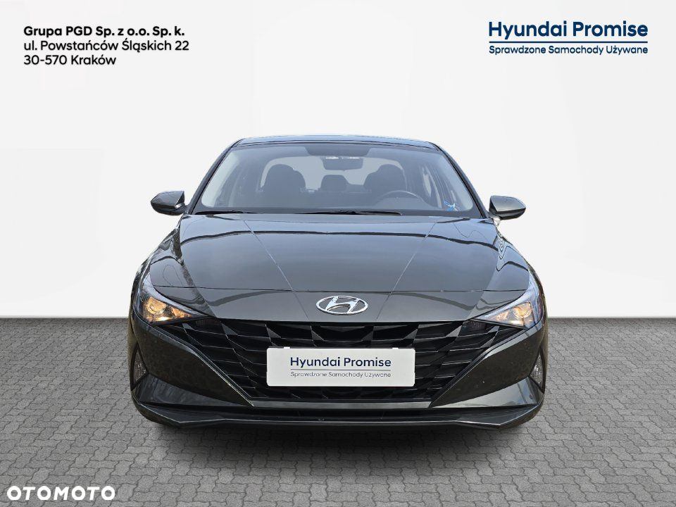 Hyundai Elantra - 9