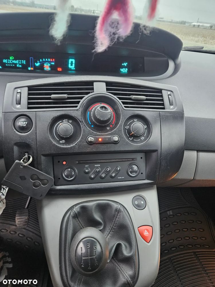 Renault Scenic 1.6 16V EXpression - 25