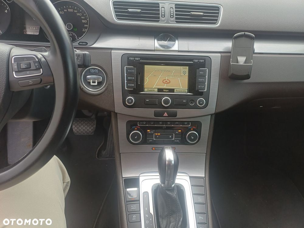 Volkswagen Passat 2.0 TDI 4Mot Highline DSG - 12