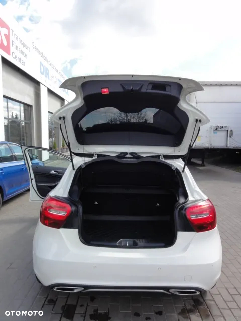 Mercedes-Benz Klasa A 180 d AMG Line - 12