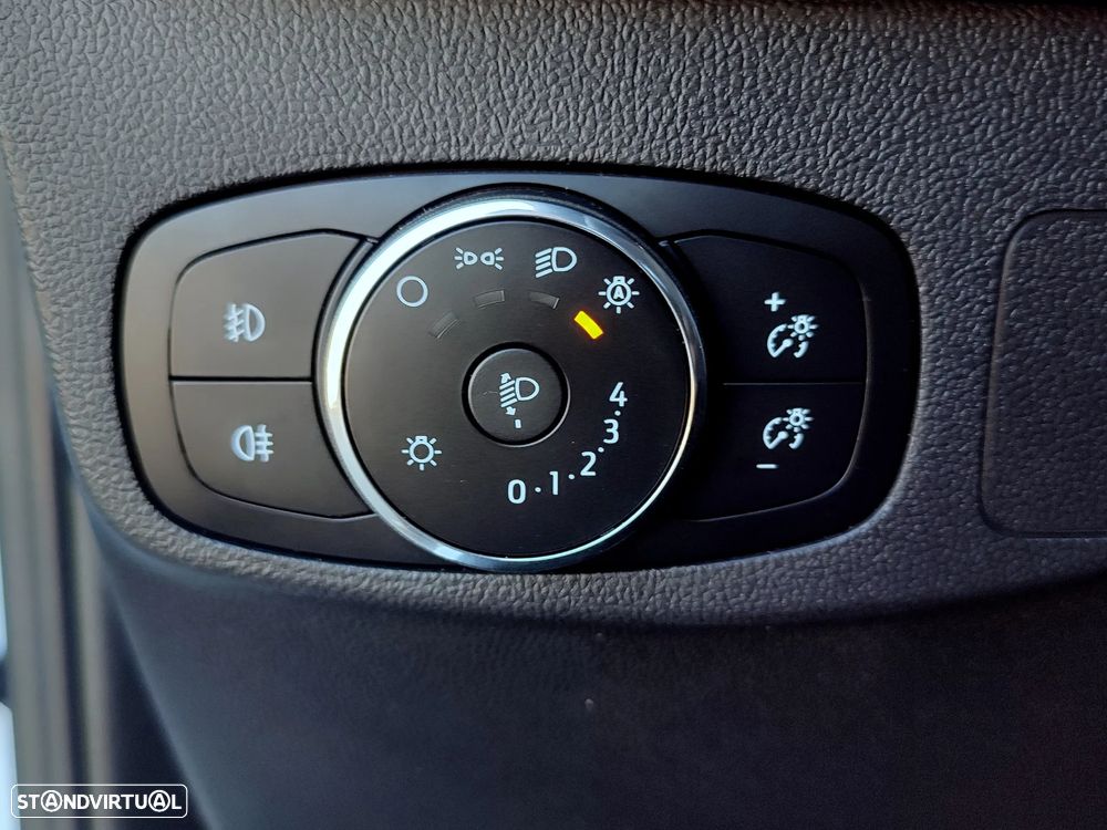 Ford Focus SW 1.0 EcoBoost MHEV ST-Line X Aut. - 33