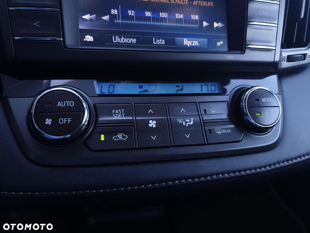 Toyota RAV4 2.0 D-4D Premium - 17