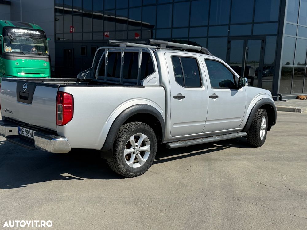 Nissan Navara 2.5 dCi DPF 4X4 Double Cab SE - 3