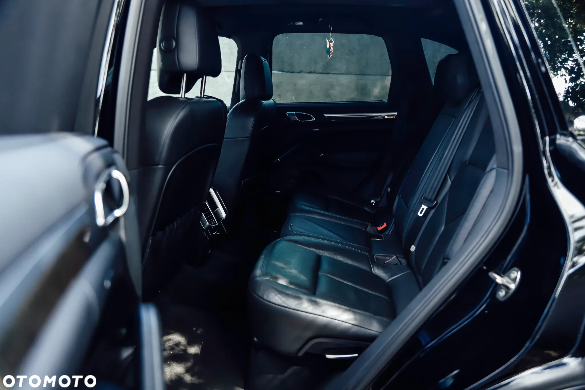 Porsche Cayenne S - 19