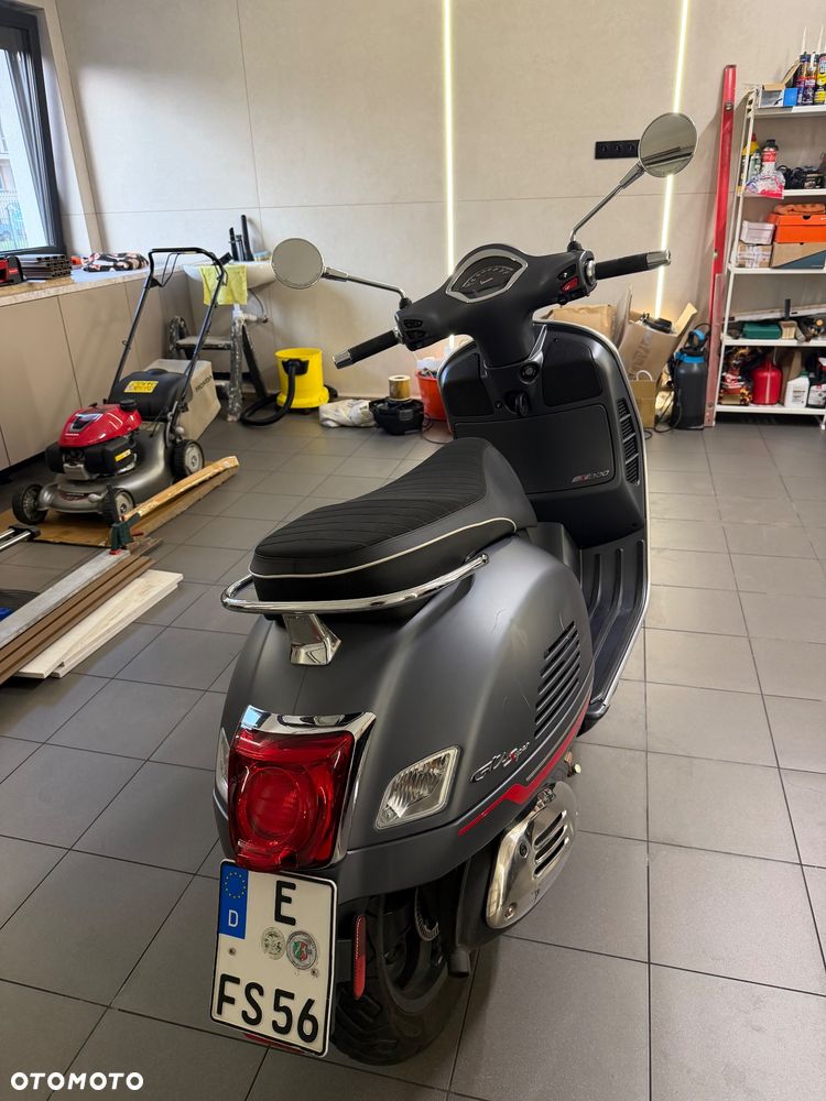 Piaggio Vespa - 8