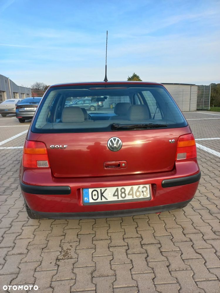 Volkswagen Golf IV 1.6 Basis - 2