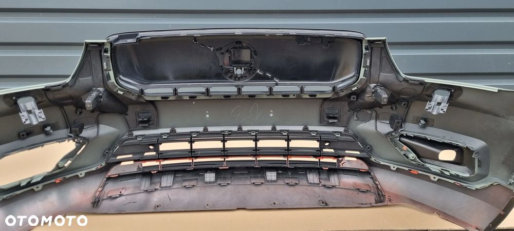VOLVO XC40 2017- Zderzak przód oryginał MB251 - 10
