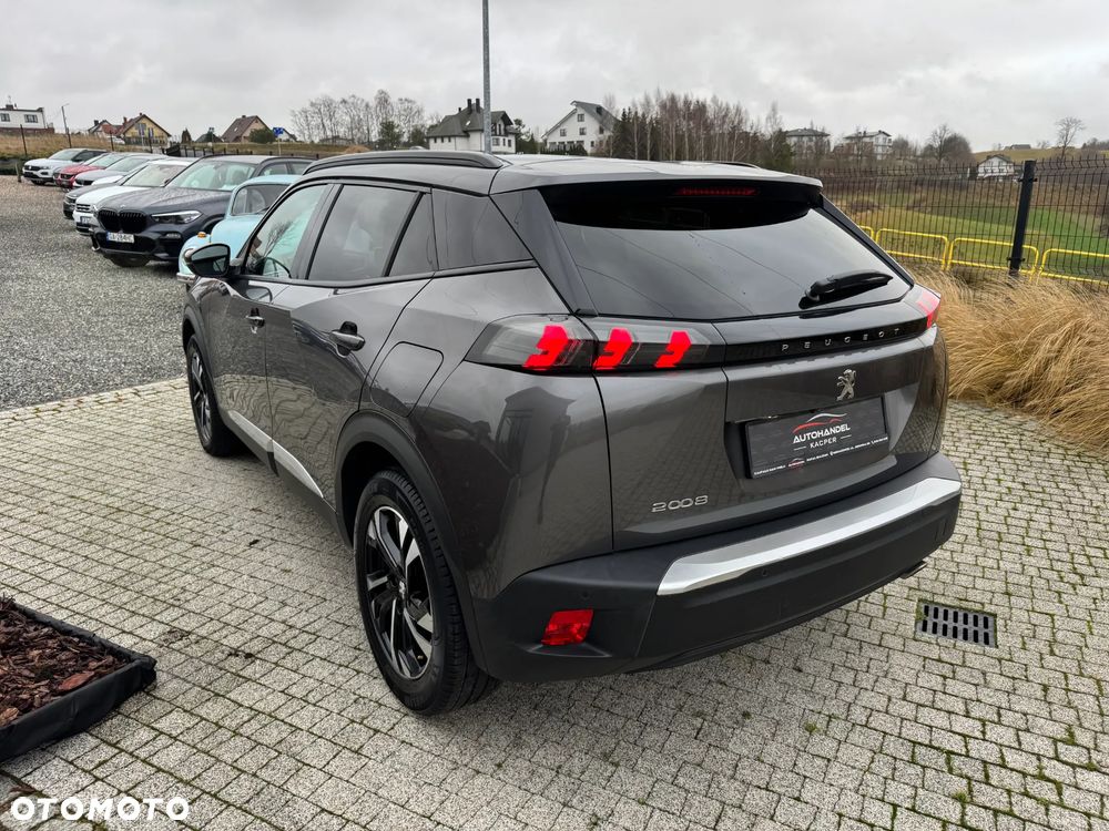 Peugeot 2008 - 6
