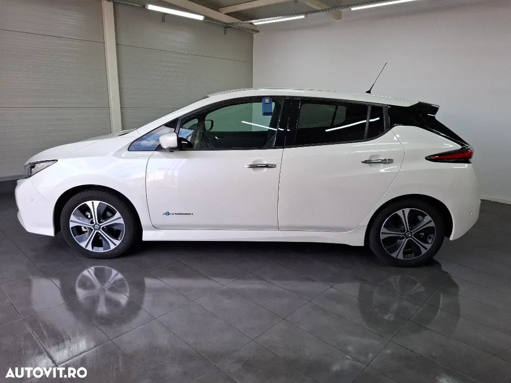 Nissan LEAF Tekna - 9